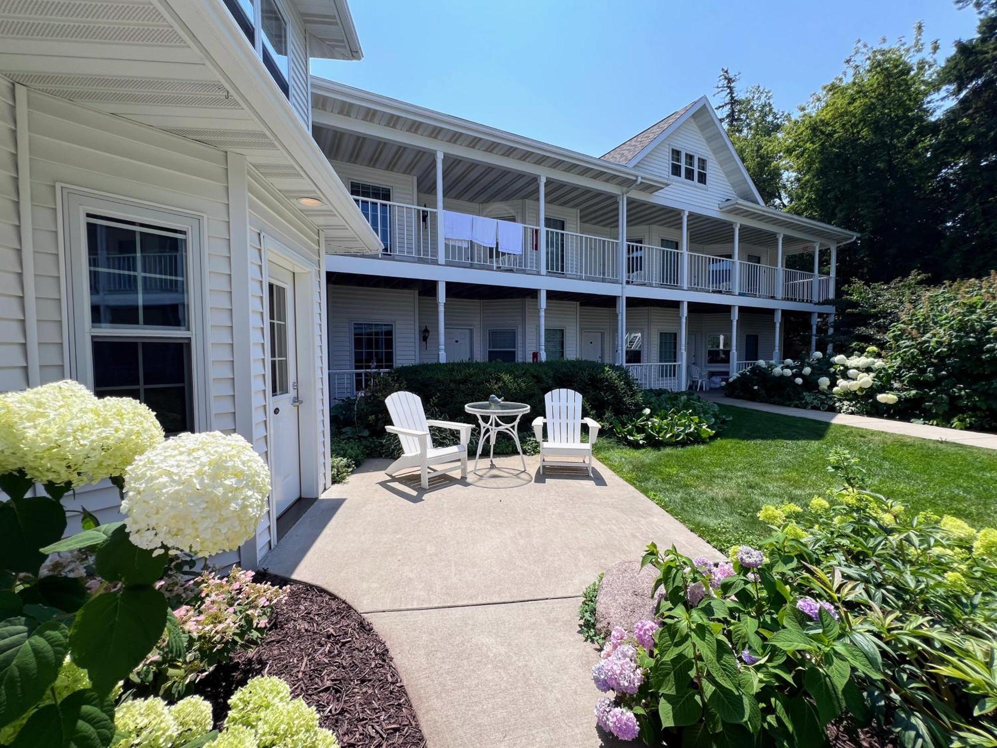 Bay Breeze Resort Ephraim Exterior foto
